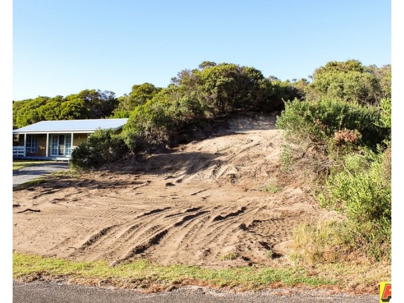 137 INLET VIEW ROAD, Venus Bay VIC 3956