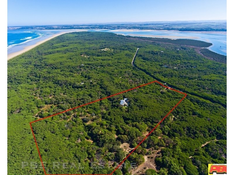 817 LEES ROAD, Venus Bay VIC 3956