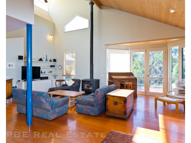 817 LEES ROAD, Venus Bay VIC 3956