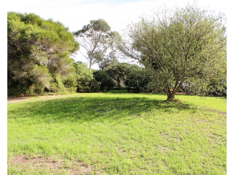 1 LINK ROAD, Venus Bay VIC 3956