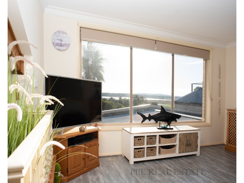 6 RENA COURT, Venus Bay VIC 3956