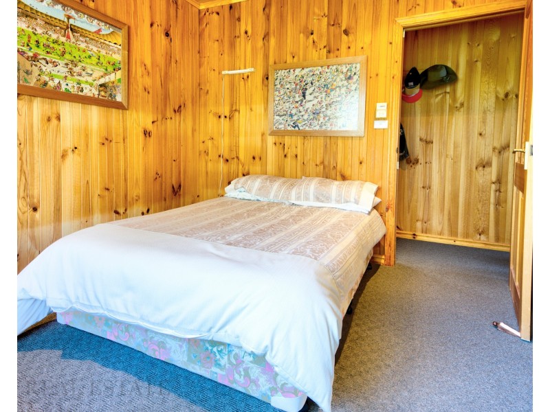 731 LEES ROAD, Venus Bay VIC 3956