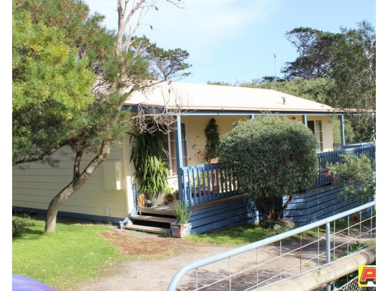 73 MCINDOE AVENUE, Venus Bay VIC 3956