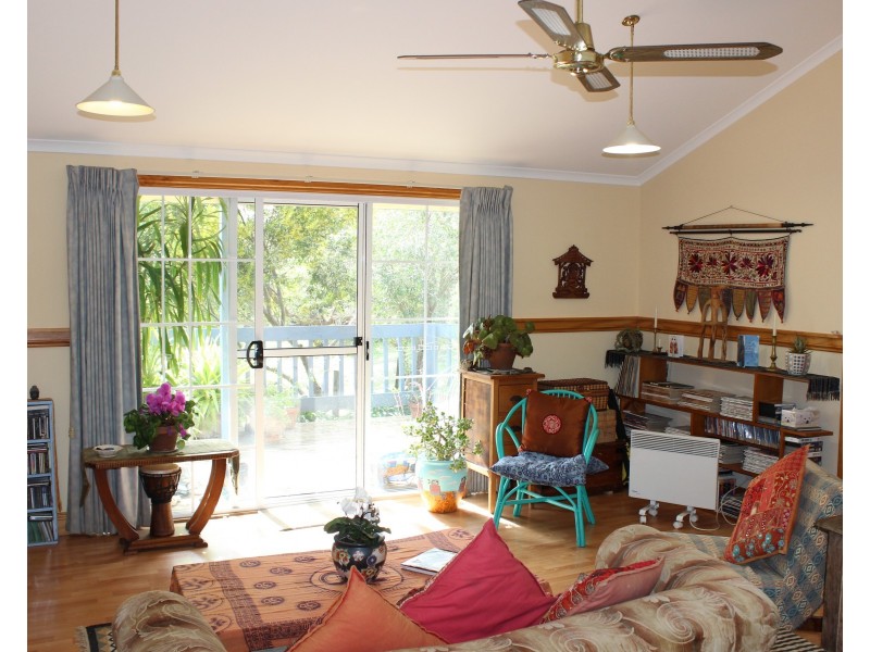 73 MCINDOE AVENUE, Venus Bay VIC 3956