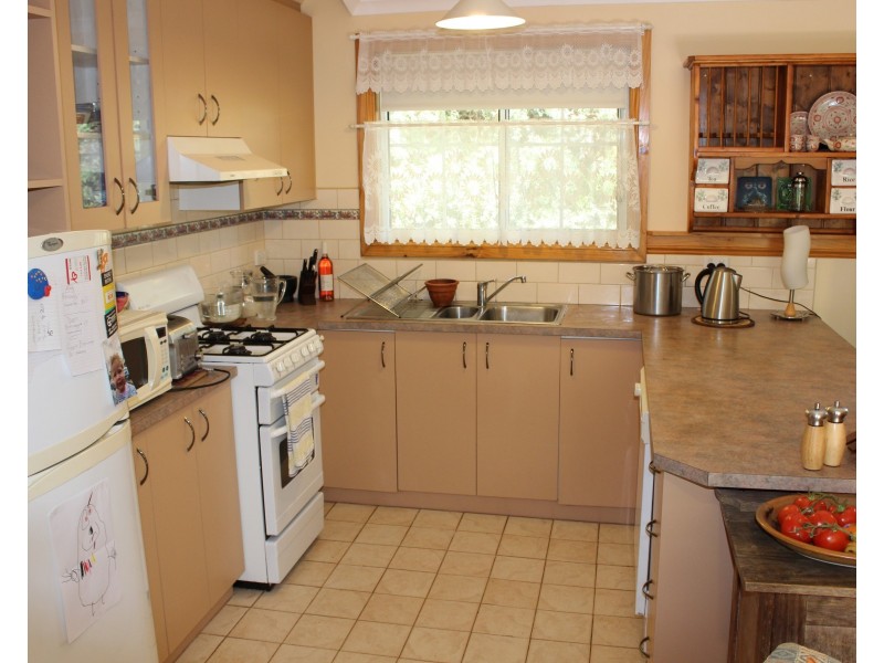 73 MCINDOE AVENUE, Venus Bay VIC 3956