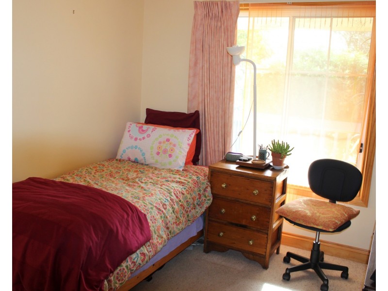 73 MCINDOE AVENUE, Venus Bay VIC 3956