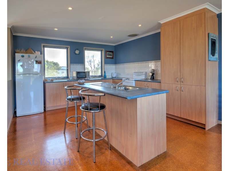 32. OUTLOOK DRIVE, Venus Bay VIC 3956