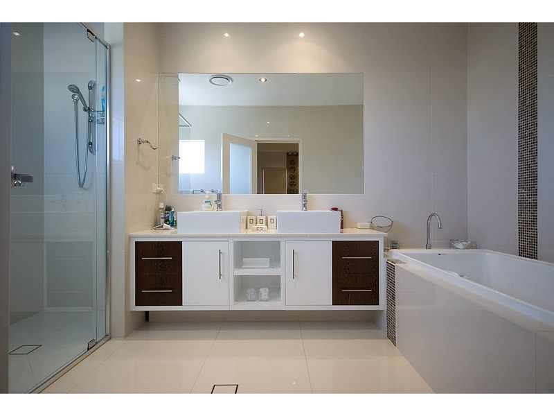 6013B The Boulevarde, Benowa QLD 4217