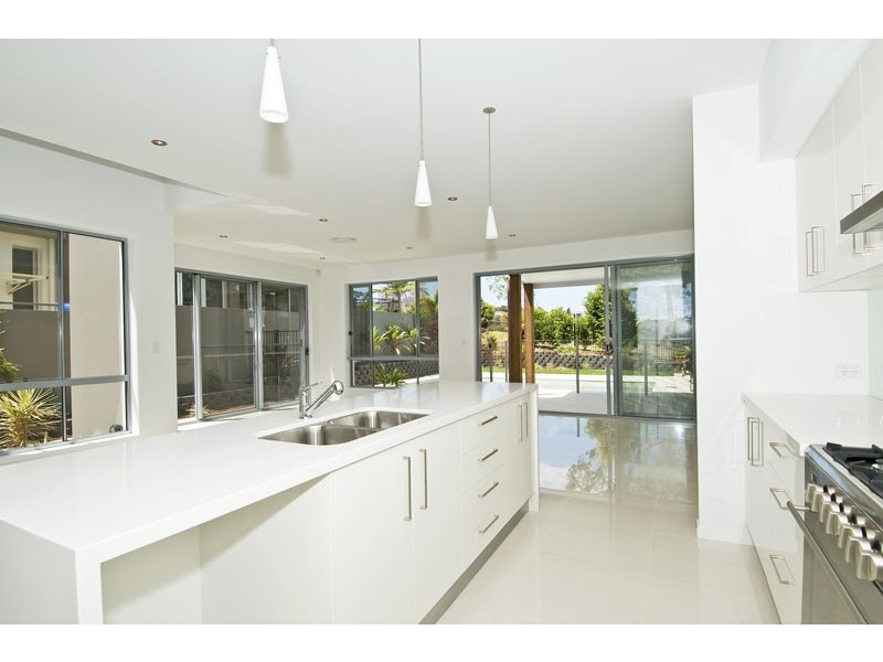 5023B Riverwood Grove, Benowa QLD 4217