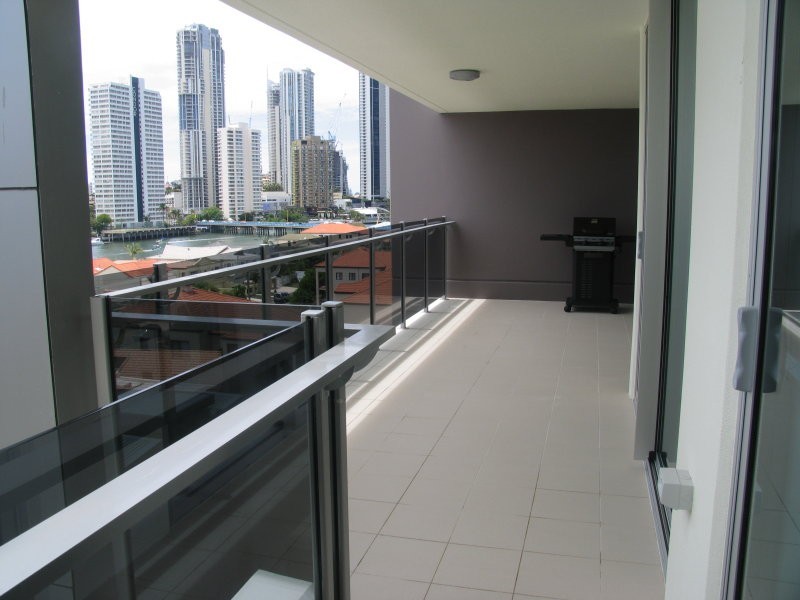 Chevron Island QLD 4217