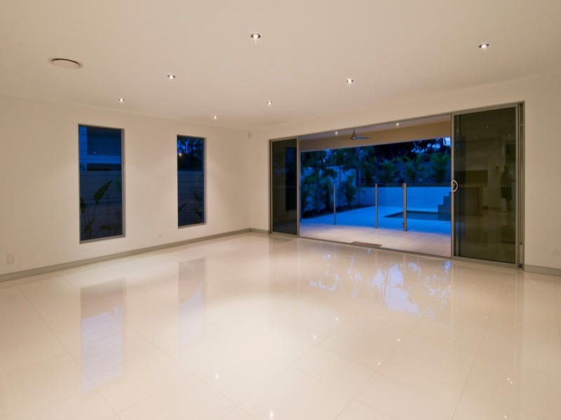 8006B Vista Drive, Benowa QLD 4217
