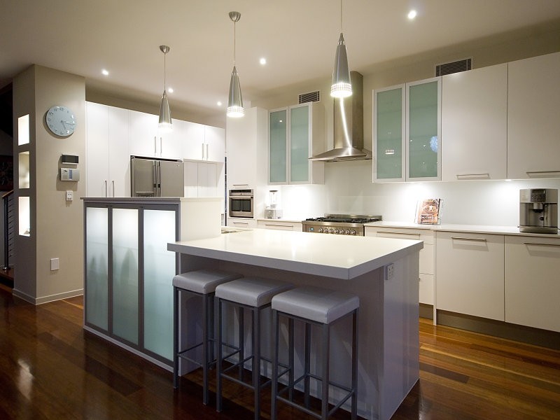 3018 The Boulevarde, Benowa QLD 4217
