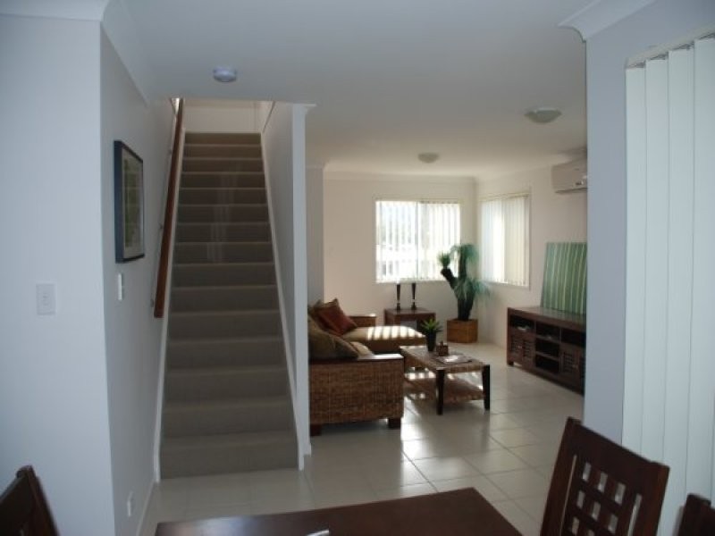 2 Sangster Court, Pacific Pines QLD 4211