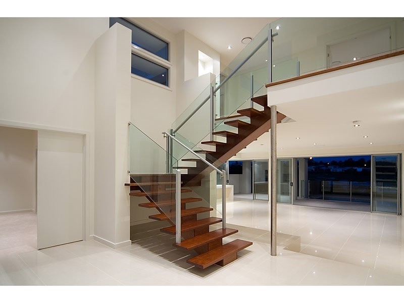 3021 The Boulevarde, Benowa QLD 4217