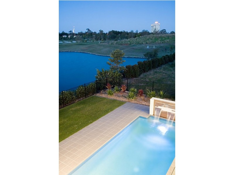 3021 The Boulevarde, Benowa QLD 4217