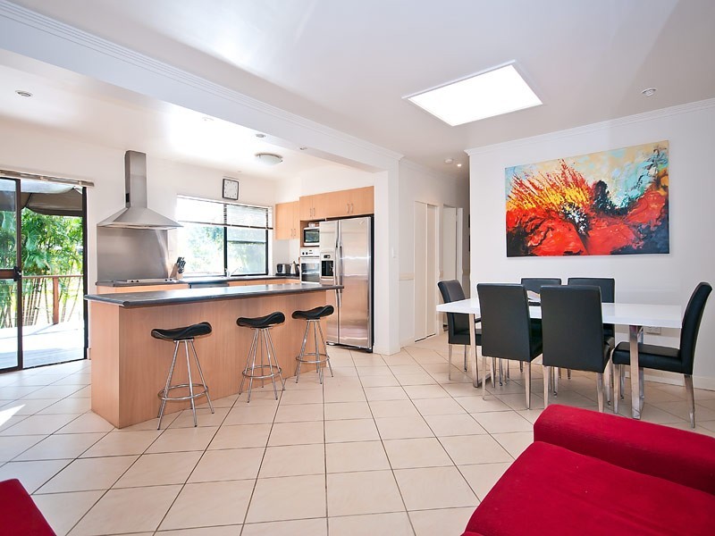 22 Horizon Av, Ashmore QLD 4214