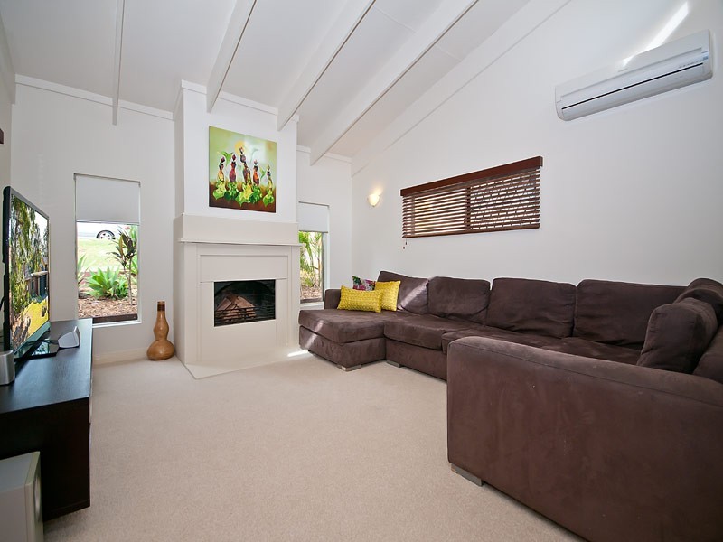 22 Horizon Av, Ashmore QLD 4214