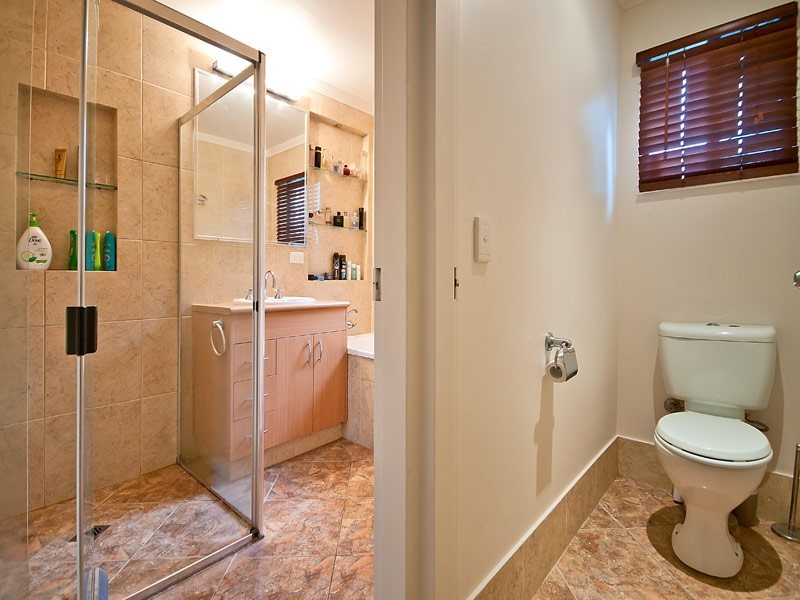 22 Horizon Av, Ashmore QLD 4214