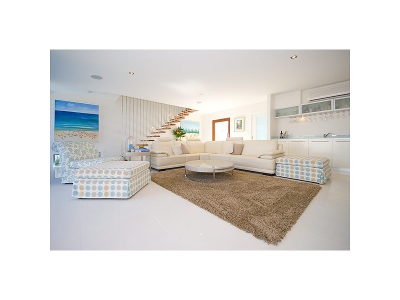 23 Freyburg St, Bundall QLD 4217