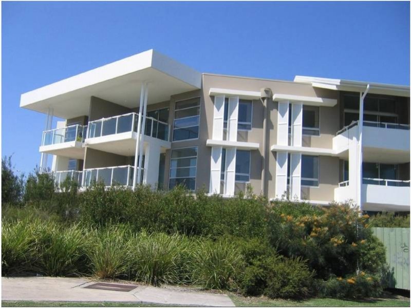 8/ VARSITY PARADE, Robina QLD 4226