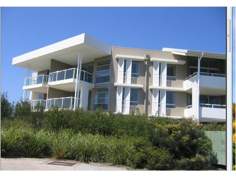 10/ VARSITY PARADE, Robina QLD 4226