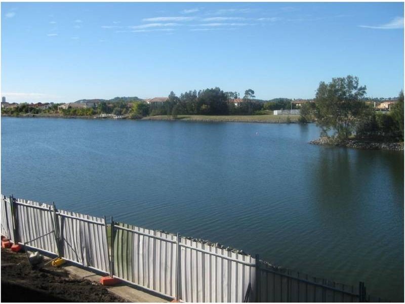 10/ VARSITY PARADE, Robina QLD 4226