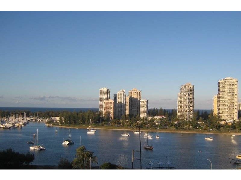 2204/4 Como Crescent, Southport QLD 4215