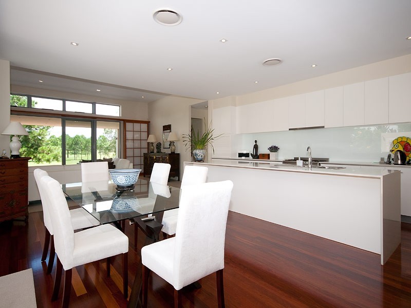 1041 Lakeview Terr, Royal Pines Resort, Benowa QLD 4217