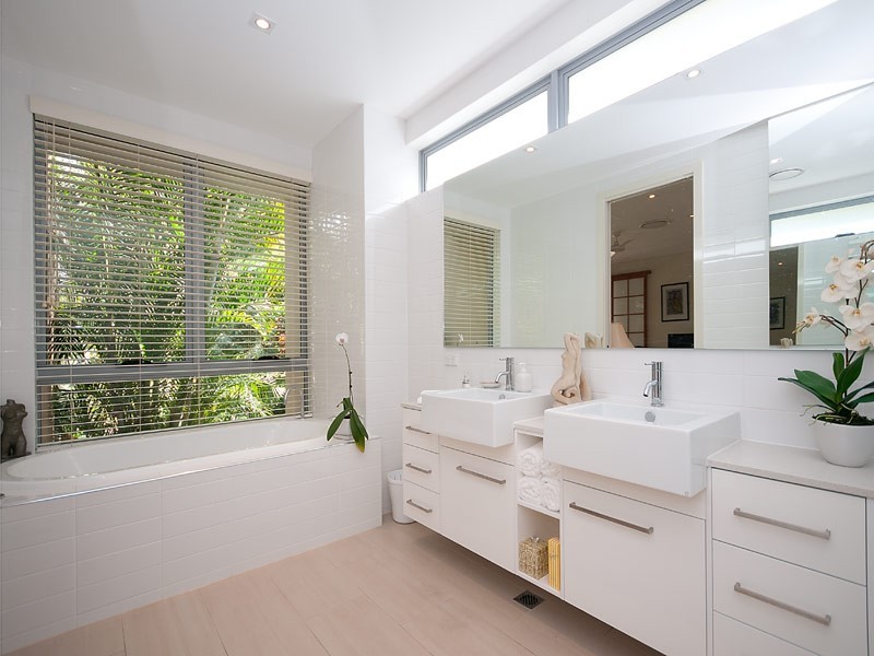 1041 Lakeview Terr, Royal Pines Resort, Benowa QLD 4217
