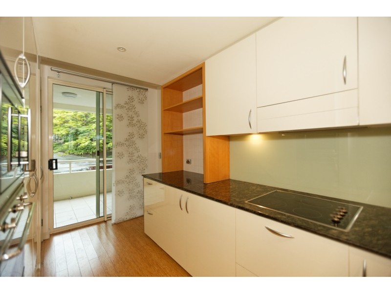 4114 Archer Hill, Benowa QLD 4217