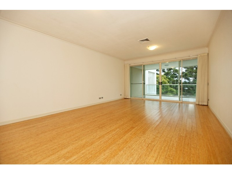 4114 Archer Hill, Benowa QLD 4217