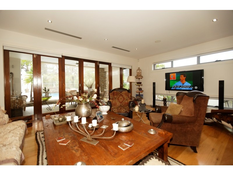 8010B Vista Drive, Ashmore Rd, Benowa QLD 4217