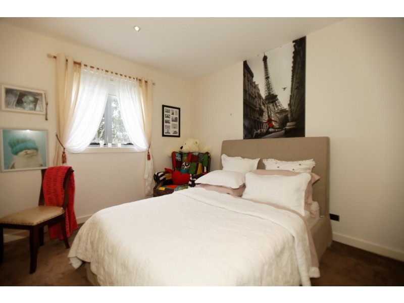 8010B Vista Drive, Ashmore Rd, Benowa QLD 4217