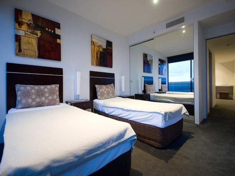 2443/9 Ferny Av, Surfers Paradise QLD 4217