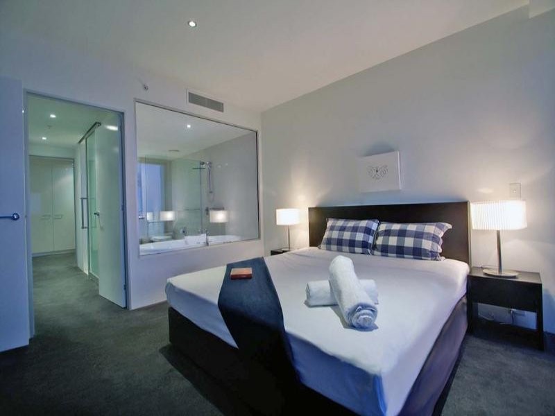 1392/9 Ferny Ave, Surfers Paradise QLD 4217