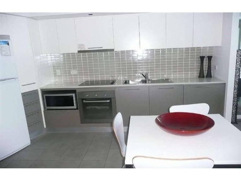 303/18 Enderley Ave, Surfers Paradise QLD 4217