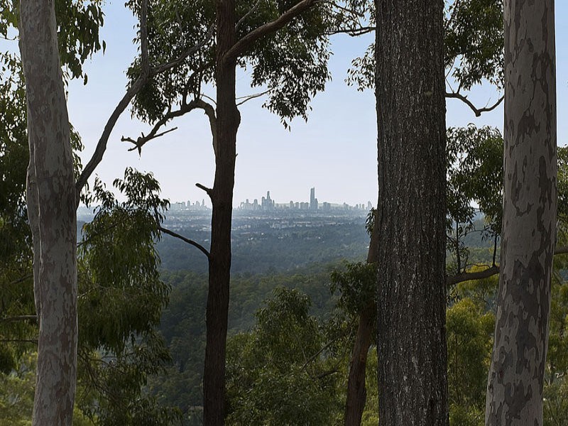 Bonogin QLD 4213