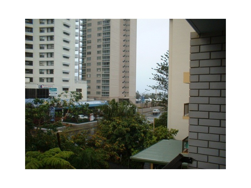 24-30 Trickett St, Surfers Paradise QLD 4217