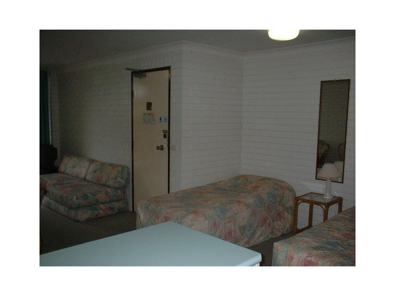 24-30 Trickett St, Surfers Paradise QLD 4217