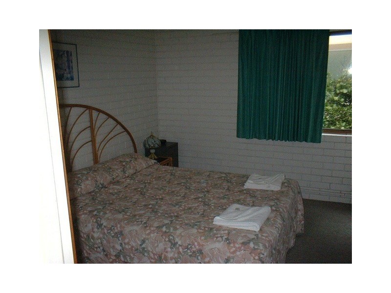 24-30 Trickett St, Surfers Paradise QLD 4217