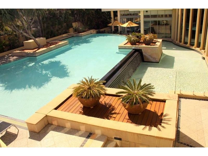 25 Laycock Street, Surfers Paradise QLD 4217
