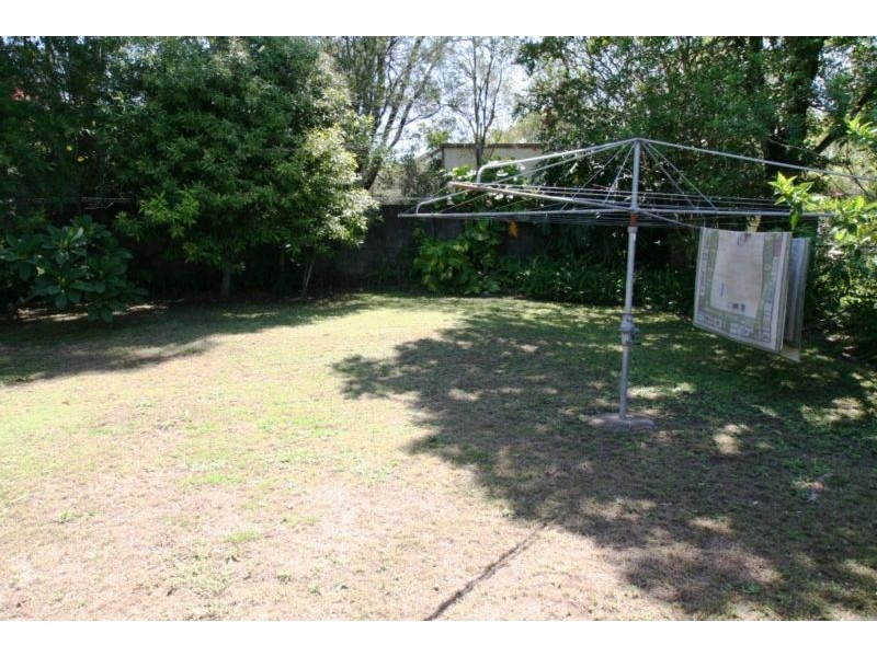 18 Grout Street, Macgregor QLD 4109