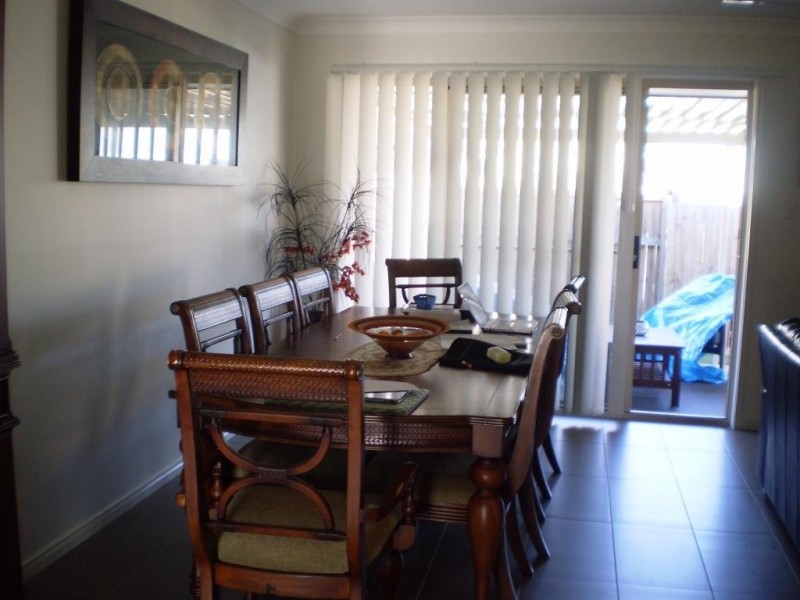 10 Dianella Street, Springfield Lakes QLD 4300