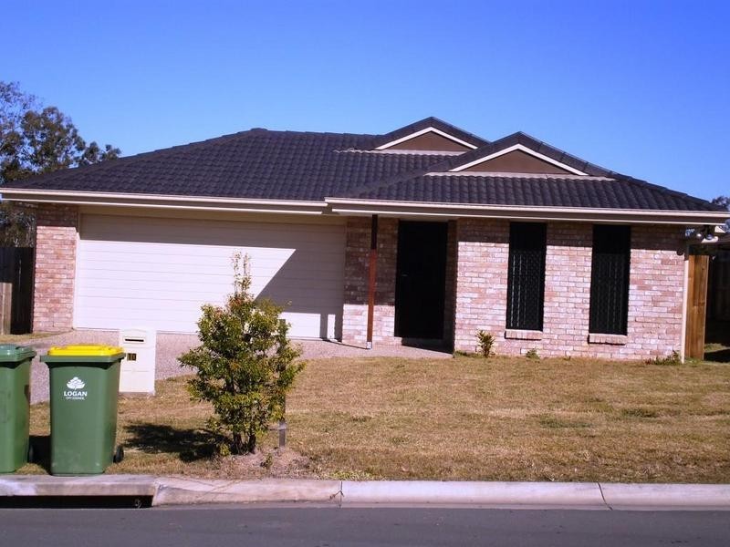 10 Barcombe Drive, Marsden QLD 4132