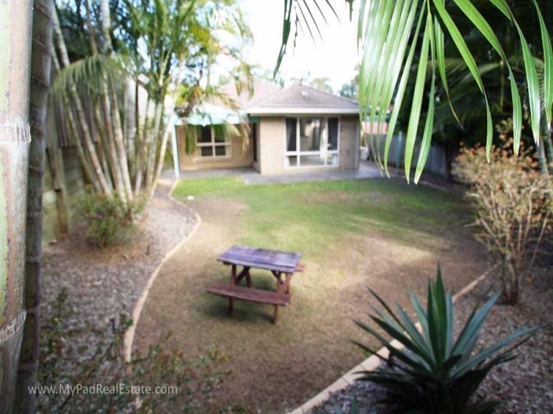 4 Grevillea Place, Forest Lake QLD 4078