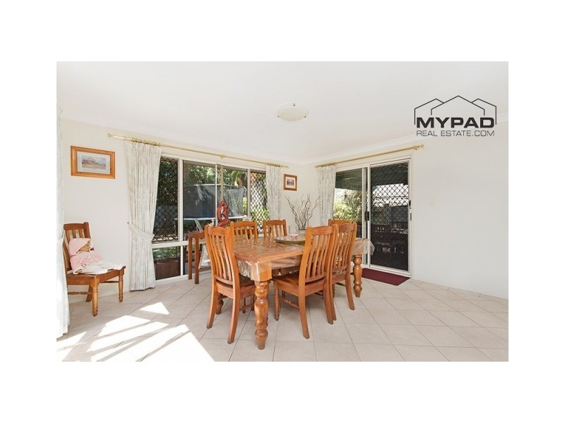 4 Grevillea Place, Forest Lake QLD 4078