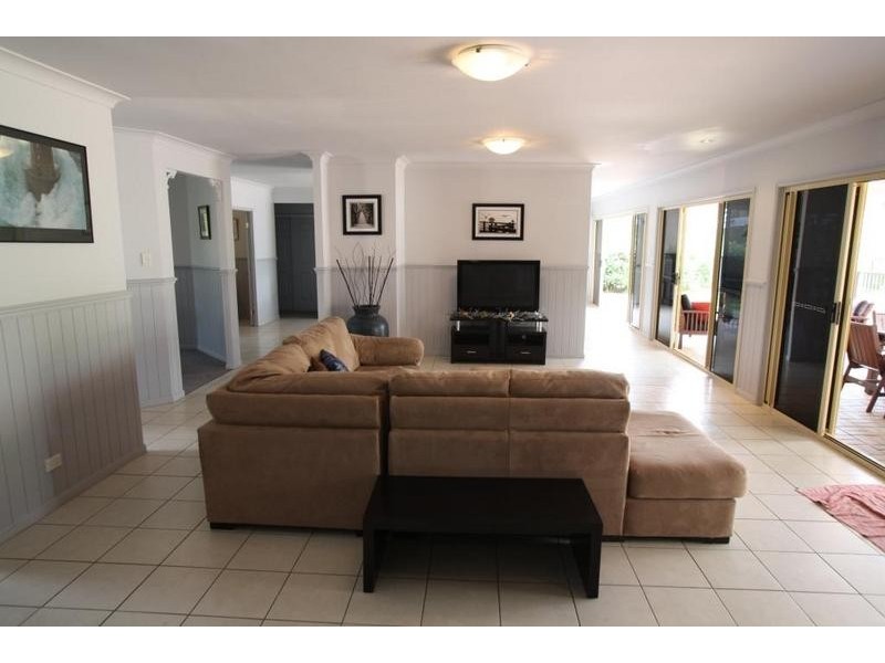 4 Wren Court, Greenbank QLD 4124