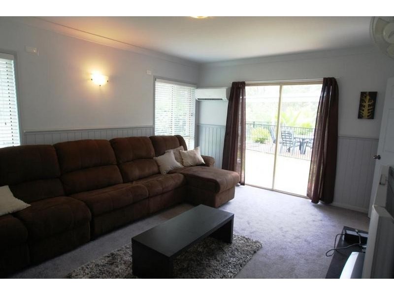 4 Wren Court, Greenbank QLD 4124