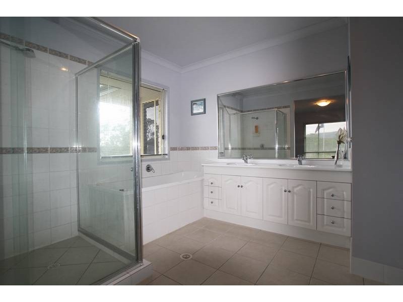 4 Wren Court, Greenbank QLD 4124