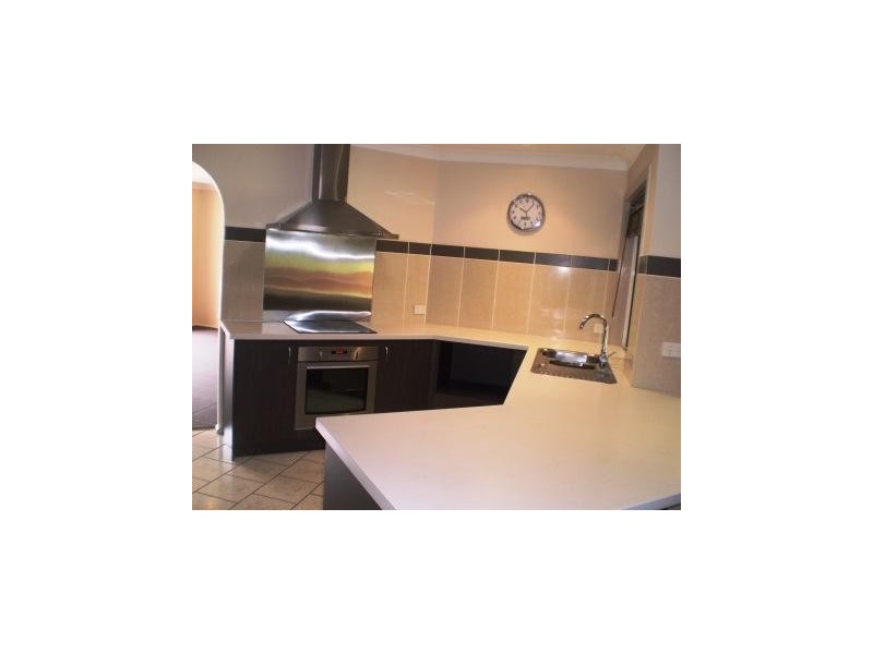 81 Parklands Drive, Boronia Heights QLD 4124